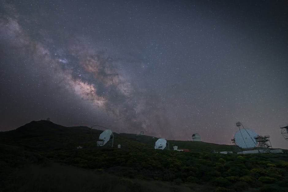 Understanding Geostationary vs. Polar Orbits